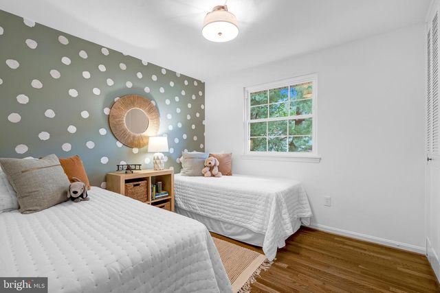 5002 GAINSBOROUGH DR, Fairfax, VA 22032