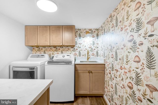 5002 GAINSBOROUGH DR, Fairfax, VA 22032