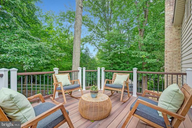 5002 GAINSBOROUGH DR, Fairfax, VA 22032