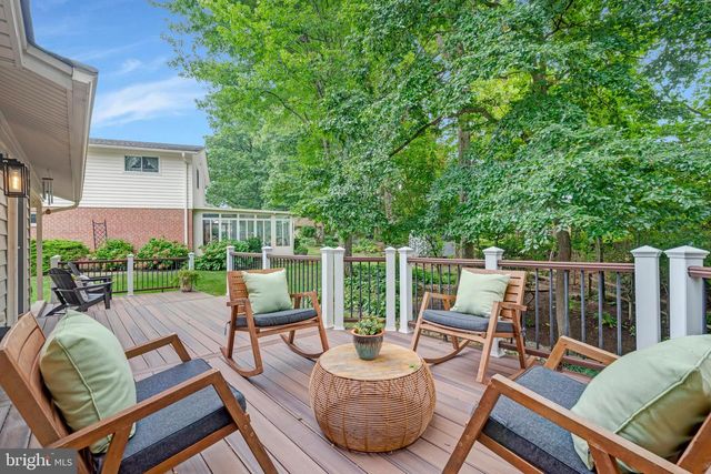 5002 GAINSBOROUGH DR, Fairfax, VA 22032