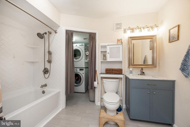 242 BYERS RD, Chester Springs, PA 19425