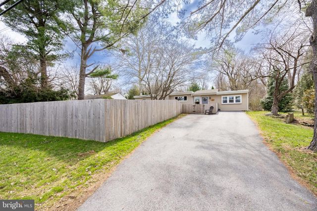 242 BYERS RD, Chester Springs, PA 19425