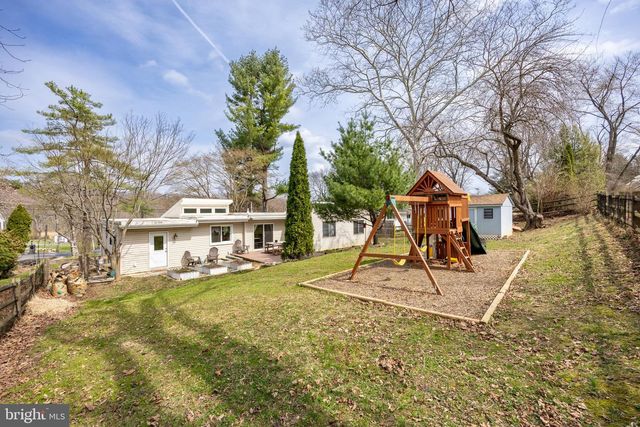 242 BYERS RD, Chester Springs, PA 19425