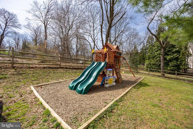 242 BYERS RD, Chester Springs, PA 19425