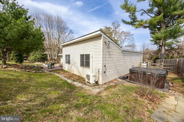 242 BYERS RD, Chester Springs, PA 19425