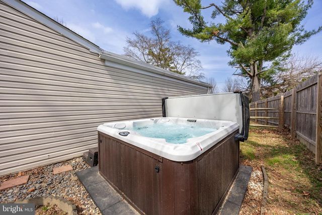 242 BYERS RD, Chester Springs, PA 19425