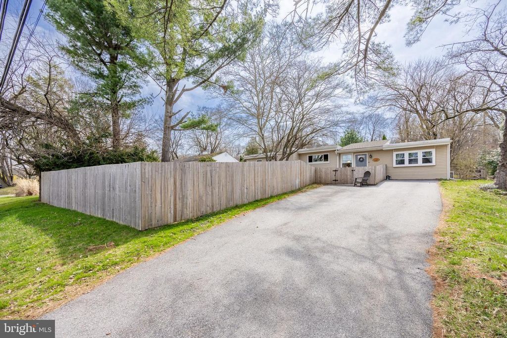 242 BYERS RD, Chester Springs, PA 19425