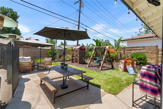 2410 W Broadway, Anaheim, CA 92804