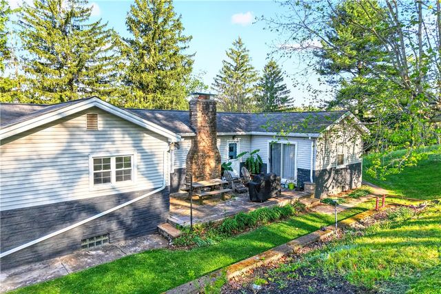 1188 Willowbrook Road, Rostraver, PA 15012