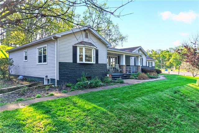 1188 Willowbrook Road, Rostraver, PA 15012