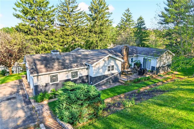 1188 Willowbrook Road, Rostraver, PA 15012