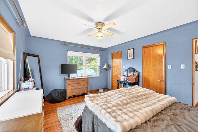 1188 Willowbrook Road, Rostraver, PA 15012