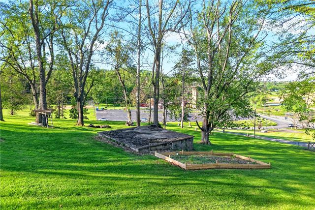 1188 Willowbrook Road, Rostraver, PA 15012