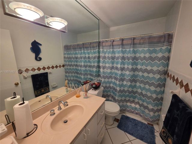 9860 SW 140th St, Miami, FL 33176