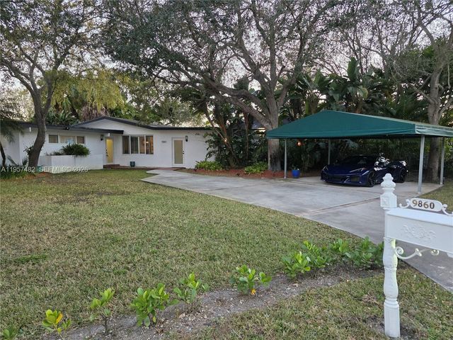 9860 SW 140th St, Miami, FL 33176