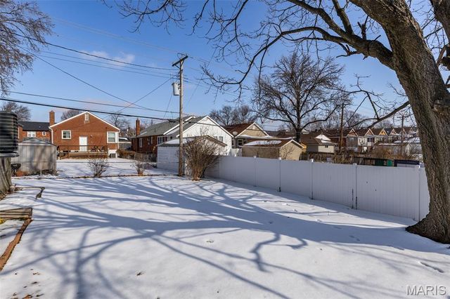 9406 Mackenzie Road, Affton, MO 63123