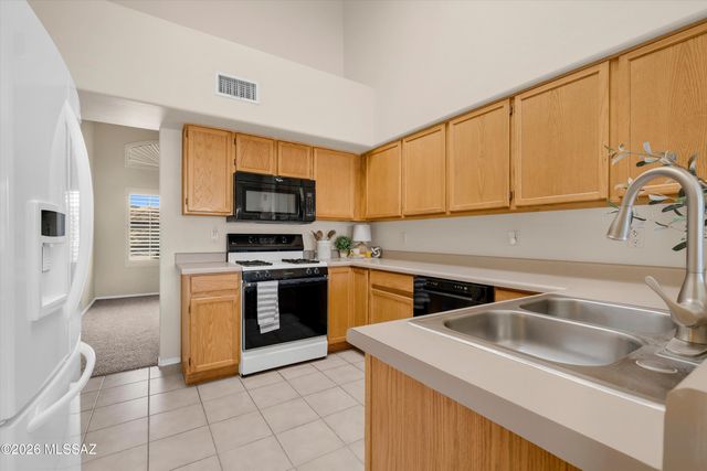 10621 E Northern Crest Drive, Tucson, AZ 85748