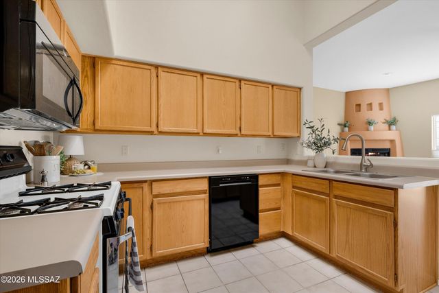 10621 E Northern Crest Drive, Tucson, AZ 85748