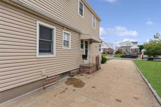 163 Bregman Avenue, New Hyde Park, NY 11040