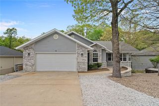 12 Lyndhurst Drive, Bella Vista, AR 72714