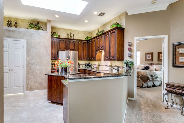 303 Old York Road, Irving, TX 75063