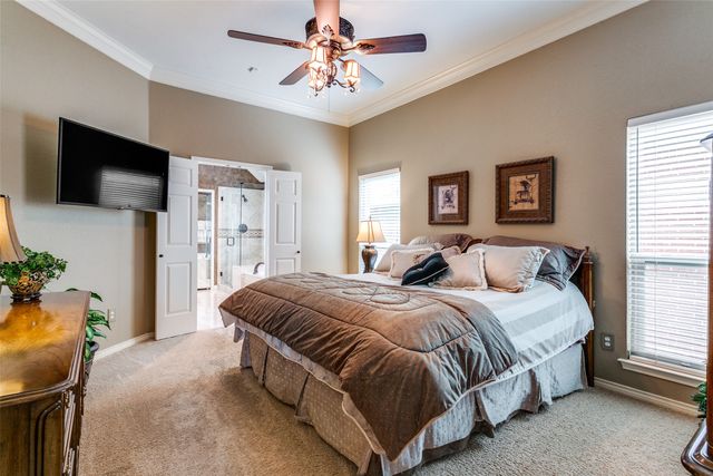 303 Old York Road, Irving, TX 75063