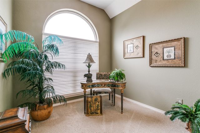 303 Old York Road, Irving, TX 75063