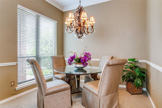 303 Old York Road, Irving, TX 75063