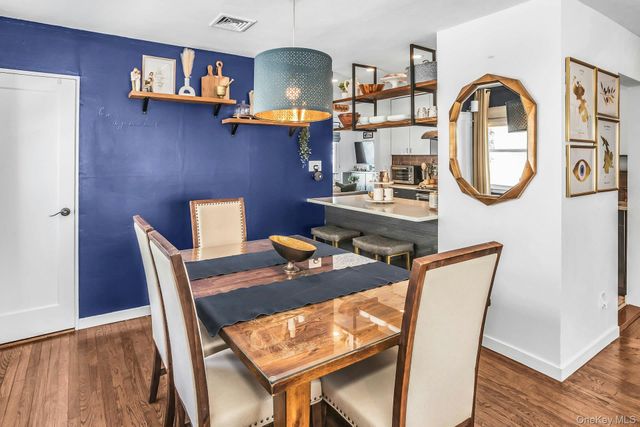 116 Woods Avenue, Malverne, NY 11565