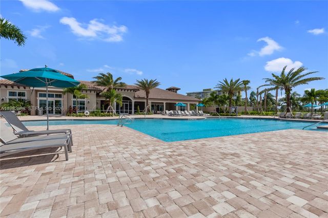 1455 Silk Oak Dr 1455, Hollywood, FL 33021