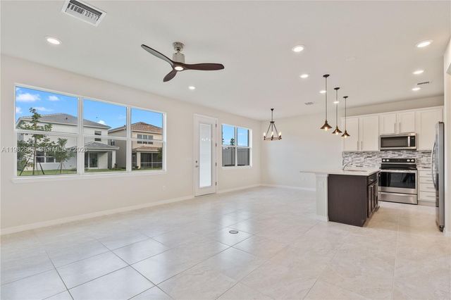 1455 Silk Oak Dr 1455, Hollywood, FL 33021