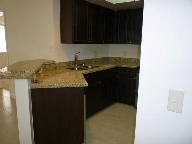 4155 N Haverhill Road 1402, West Palm Beach, FL 33417