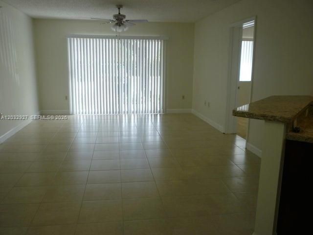 4155 N Haverhill Road 1402, West Palm Beach, FL 33417