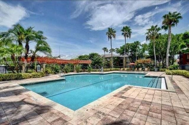 4155 N Haverhill Road 1402, West Palm Beach, FL 33417
