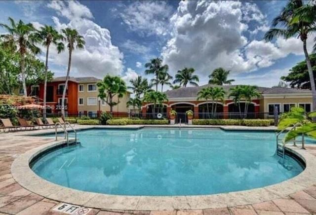 4155 N Haverhill Road 1402, West Palm Beach, FL 33417