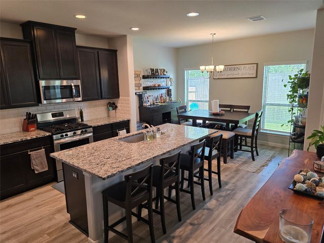 1942 Bending Green Drive, Rosharon, TX 77583