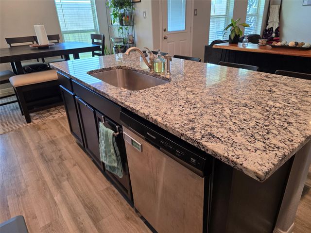 1942 Bending Green Drive, Rosharon, TX 77583