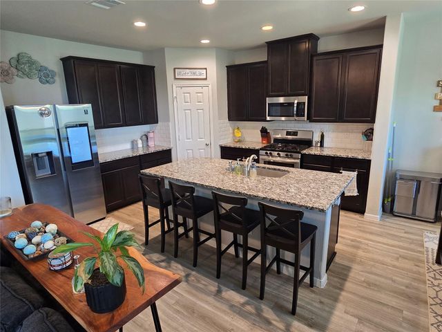 1942 Bending Green Drive, Rosharon, TX 77583