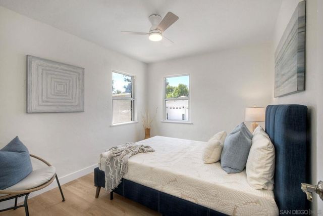 1027 Knowles Ave, Carlsbad, CA 92008