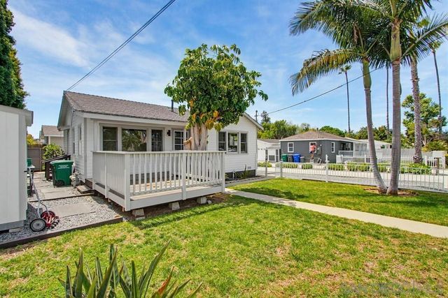 1027 Knowles Ave, Carlsbad, CA 92008