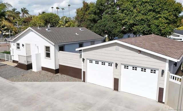 1027 Knowles Ave, Carlsbad, CA 92008