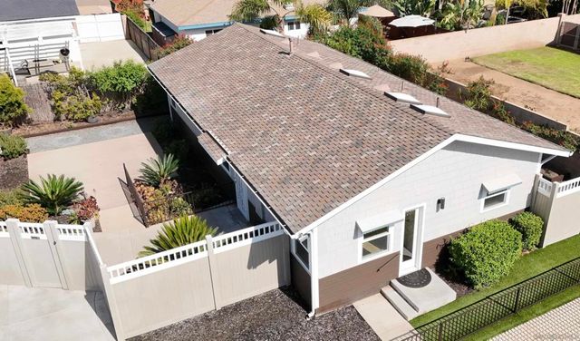 1027 Knowles Ave, Carlsbad, CA 92008