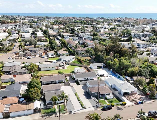 1027 Knowles Ave, Carlsbad, CA 92008