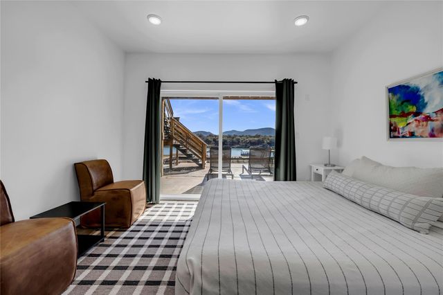 4306 River Oaks DR, Kingsland, TX 78639