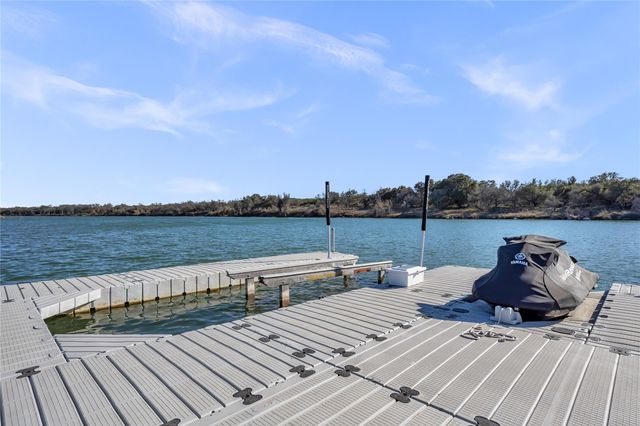 4306 River Oaks DR, Kingsland, TX 78639