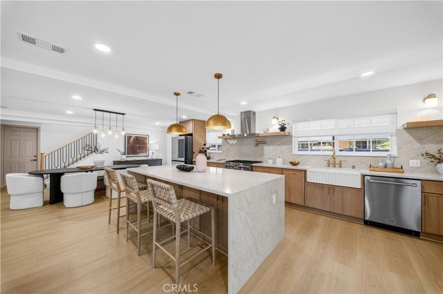 402 Hillcrest, Placentia, CA 92870