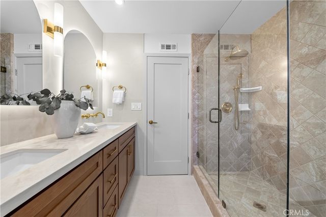 402 Hillcrest, Placentia, CA 92870