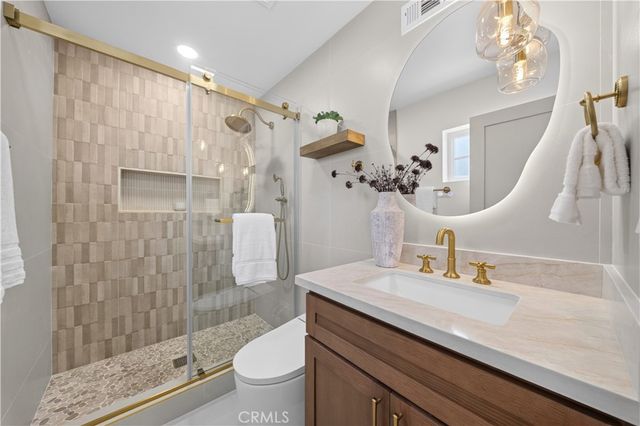 402 Hillcrest, Placentia, CA 92870