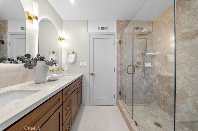 402 Hillcrest, Placentia, CA 92870