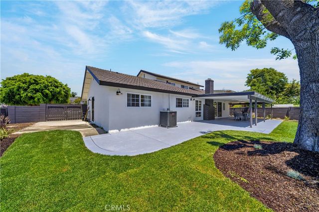 402 Hillcrest, Placentia, CA 92870